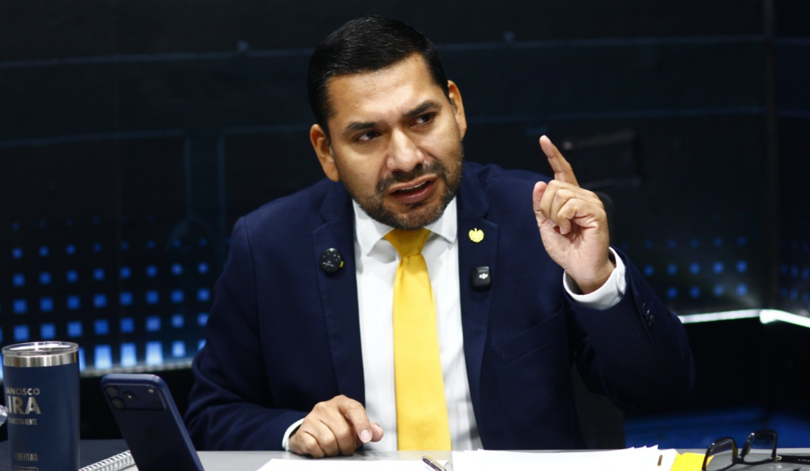 francisco-lira-despotrica-en-contra-del-hospital-rosales